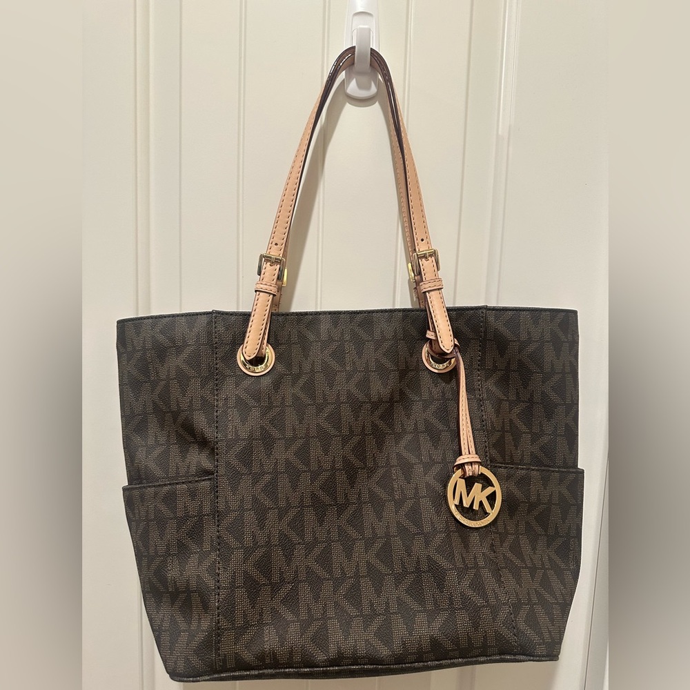 GUC Michael Kors Factory Signature Brown Tote Bag